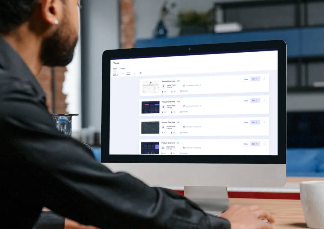 Sales rep browsing the StoryScale demo library on a desktop